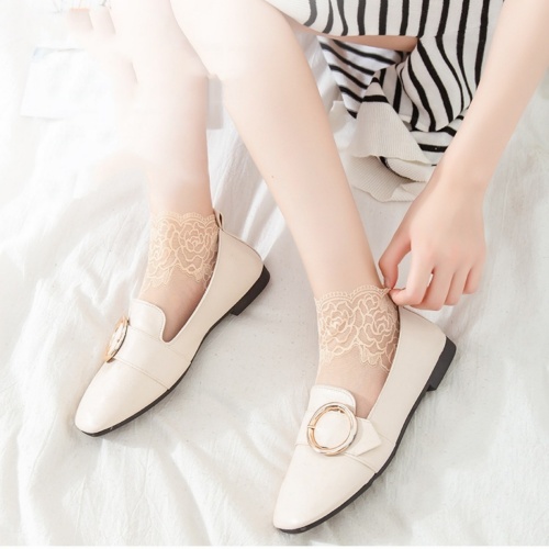 蕾絲花邊短筒襪